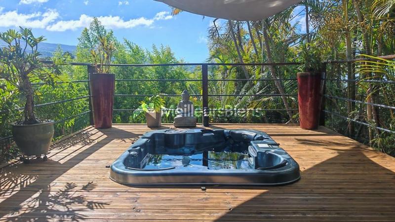 Maison - 167 m² - 7 pièces