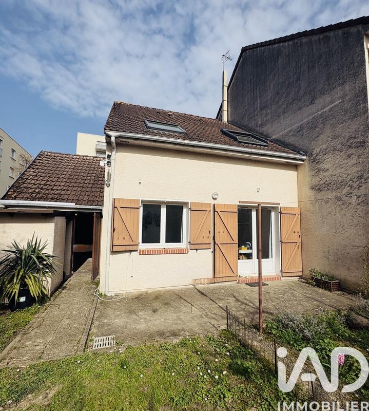 Maison - 94 m² - 4 pièces