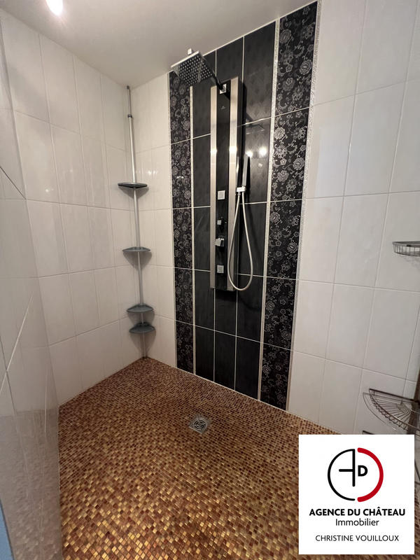 Maison traditionnelle - 310 m² - 6 pièces