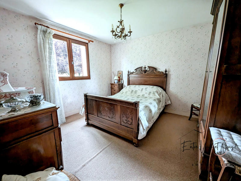 Maison - 186 m² - 7 pièces