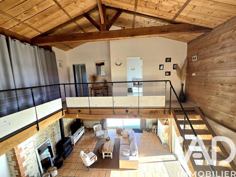 Maison - 160 m² - 5 pièces