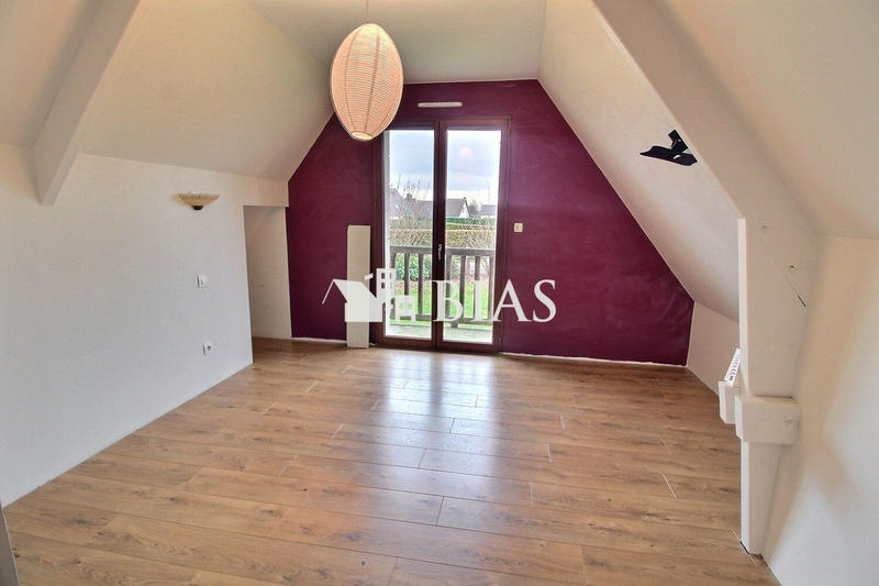 Maison - 165 m² - 8 pièces