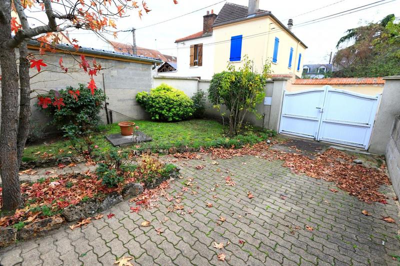 Maison - 92 m² - 5 pièces