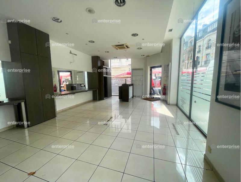 Local commercial - 130 m²