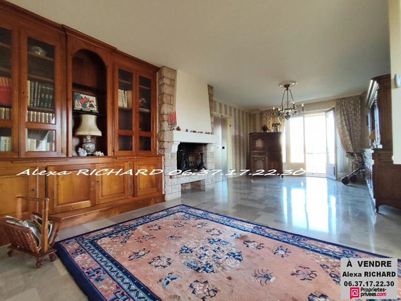 Maison - 137 m² - 6 pièces