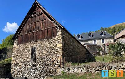 Grange - 210 m² - 2 pièces