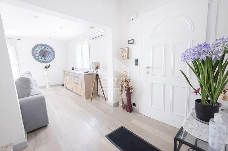 Maison - 90 m² - 3 pièces