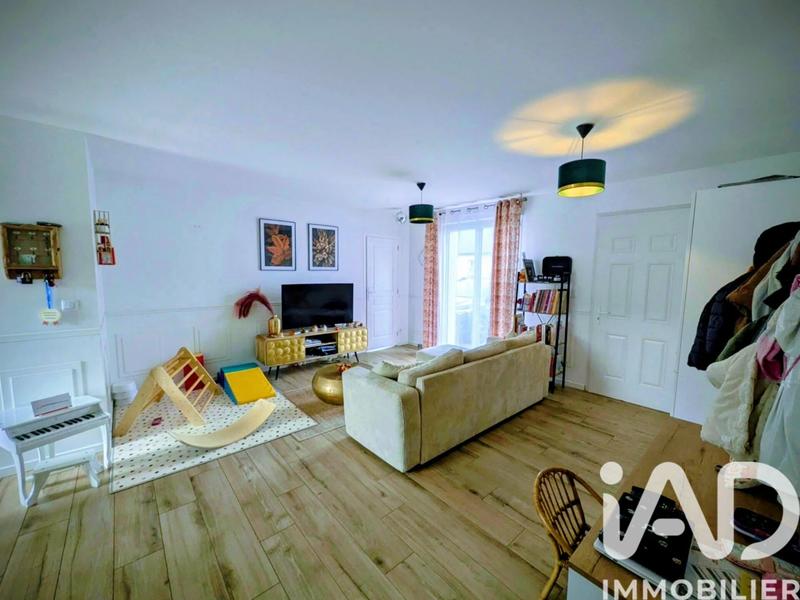 Maison - 96 m² - 4 pièces