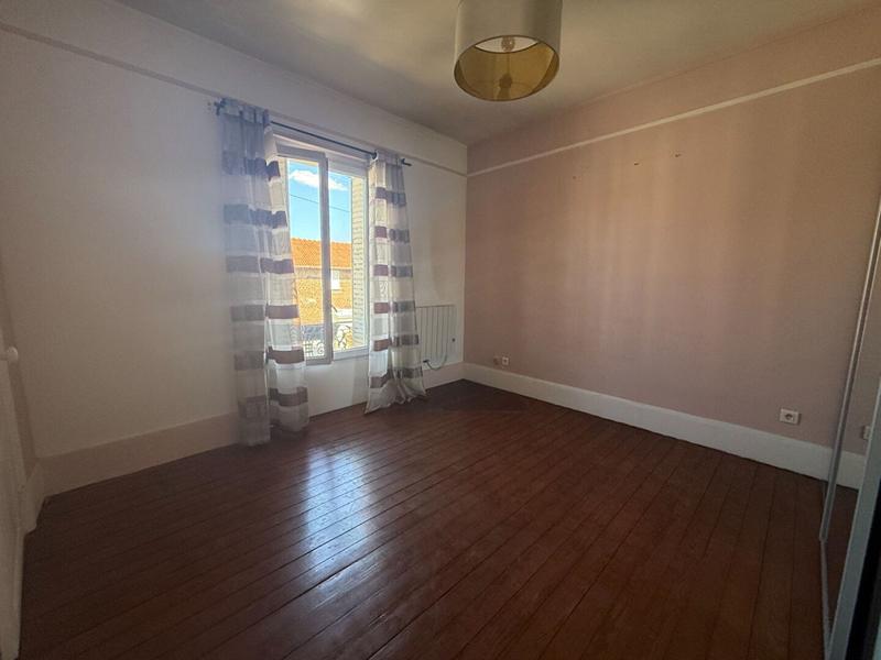 Maison - 172 m² - 10 pièces