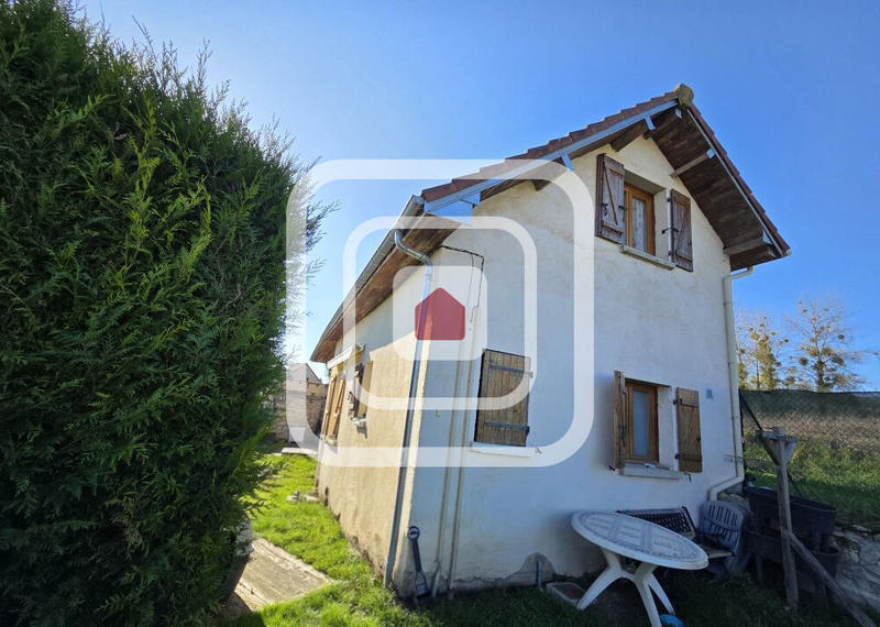 Maison - 94 m² - 5 pièces