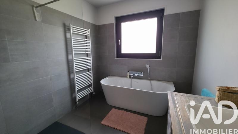Maison - 141 m² - 7 pièces