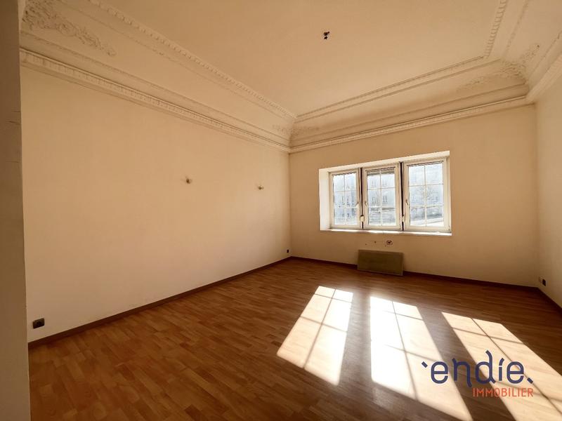 Appartement ancien - 69 m² - 3 pièces