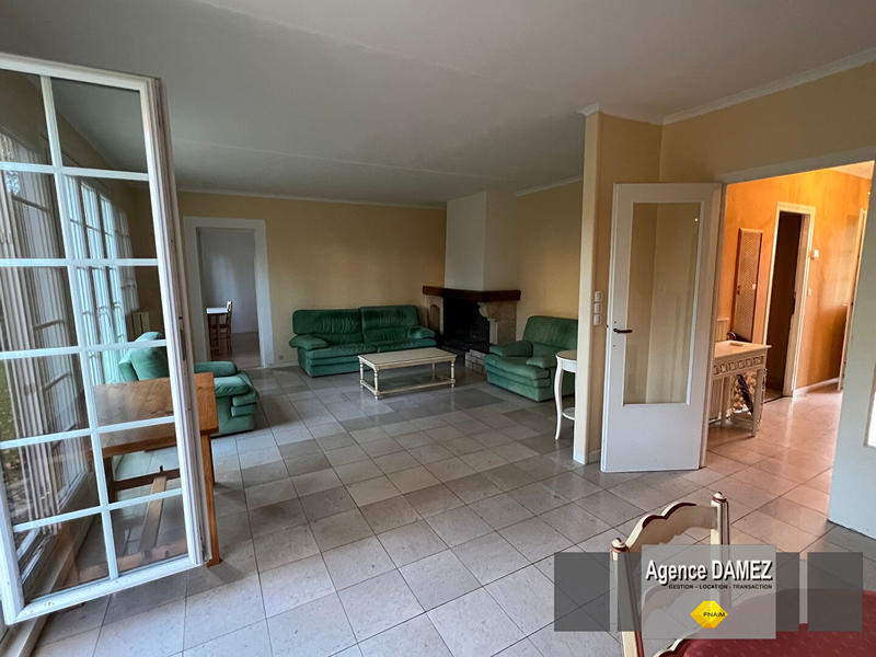 Maison - 228 m² - 9 pièces