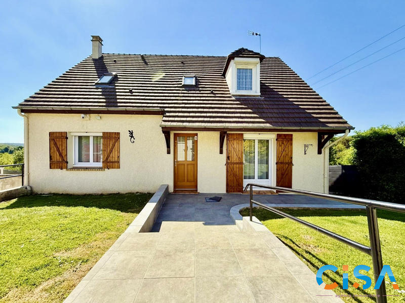 Maison traditionnelle - 125 m² - 6 pièces