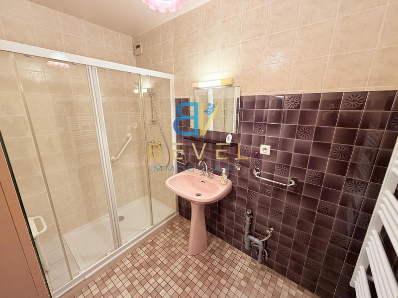 Appartement - 90 m² - 3 pièces