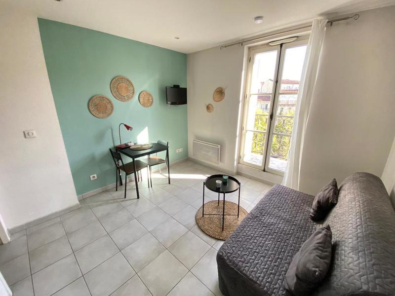 Studio - 16 m² - 1 pièce