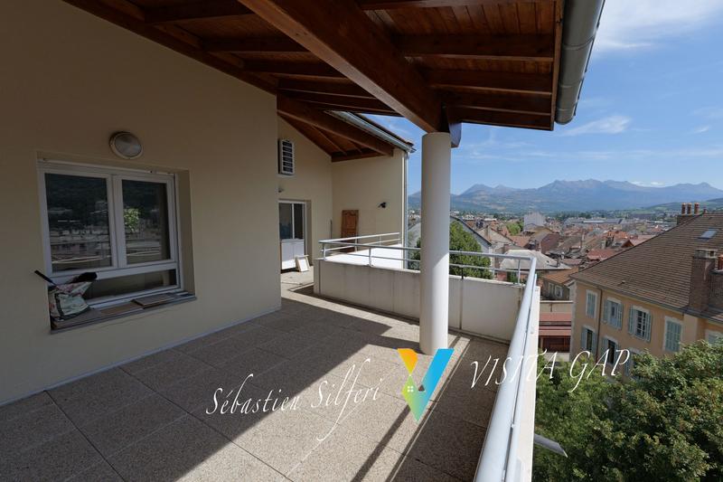 Appartement - 106 m² - 3 pièces