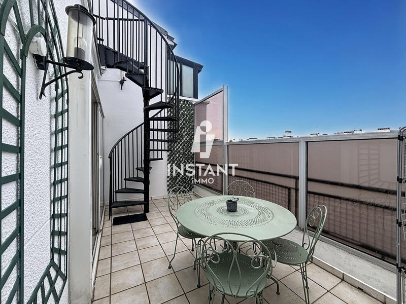 Appartement - 85 m² - 5 pièces