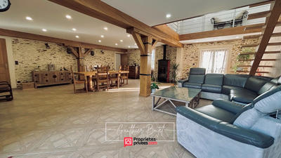 Maison - 350 m² - 9 pièces