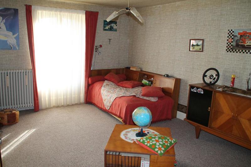 Maison - 215 m² - 8 pièces