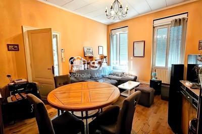 Maison de ville - 230 m² - 7 pièces