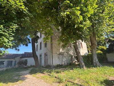 Immeuble - 700 m² - 30 pièces