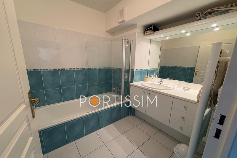 Appartement - 93 m² - 4 pièces