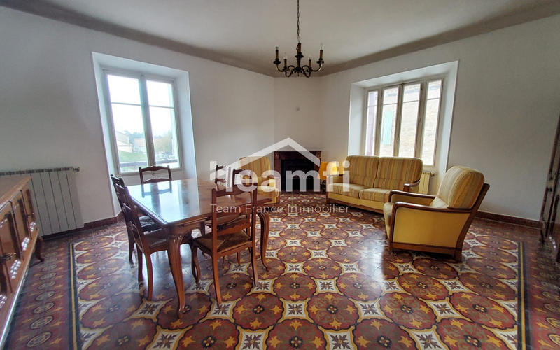 Maison - 160 m² - 6 pièces