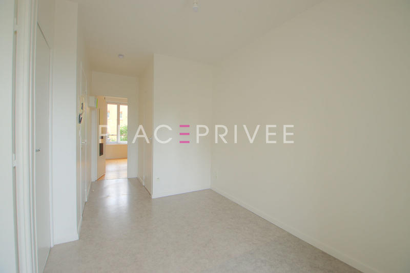 Immeuble - 19 pièces