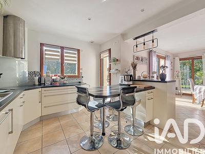 Maison - 134 m² - 6 pièces