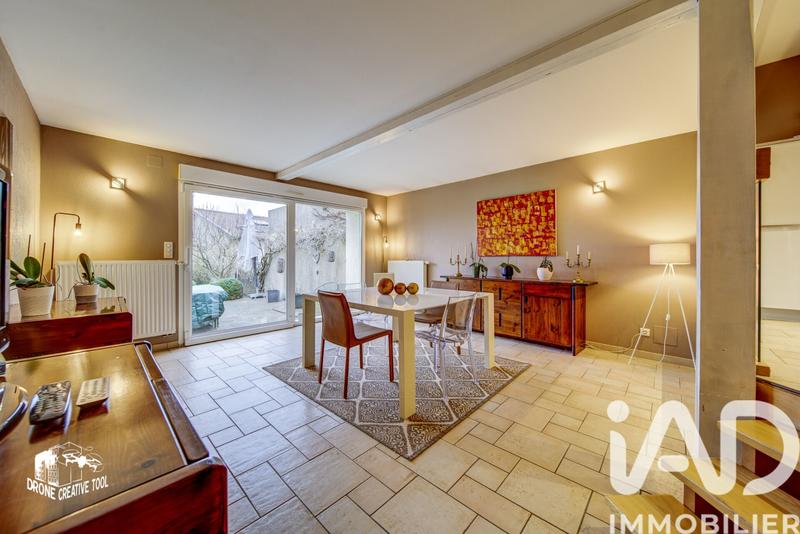 Maison de village - 229 m² - 8 pièces