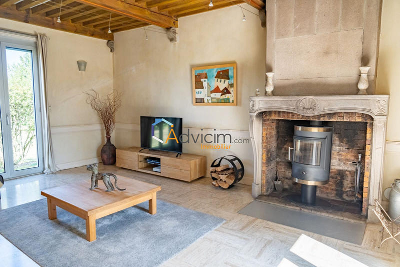 Maison - 280 m² - 7 pièces