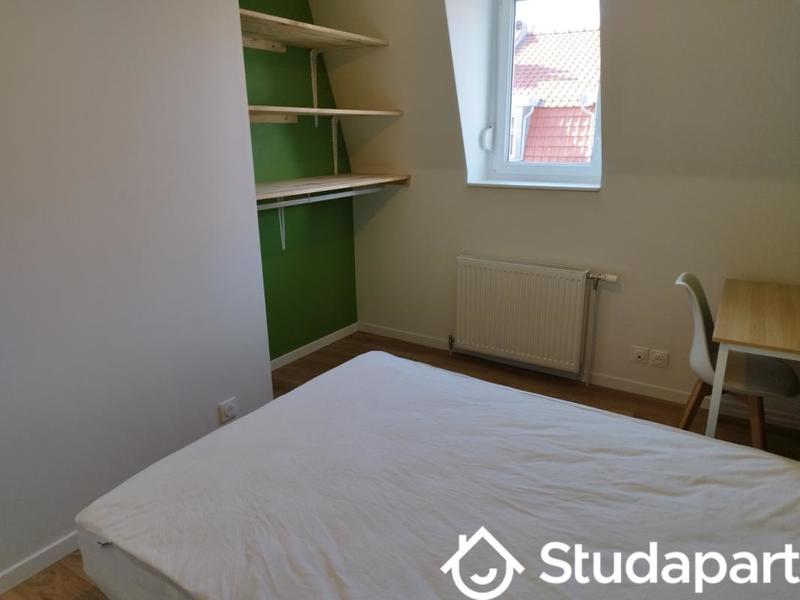 Chambre - 11 m² - 1 pièce