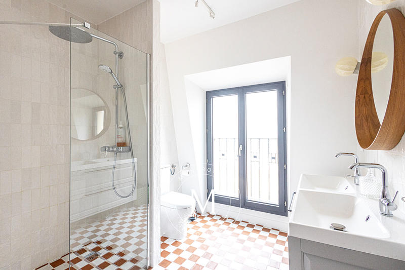 Maison - 178 m² - 6 pièces