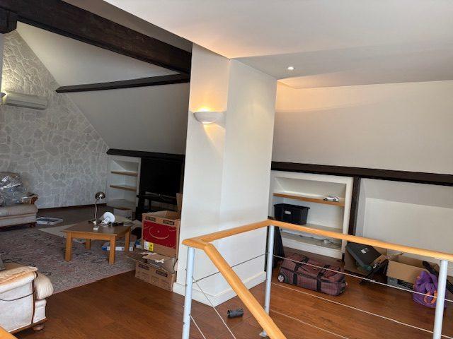 Maison contemporaine - 280 m² - 8 pièces