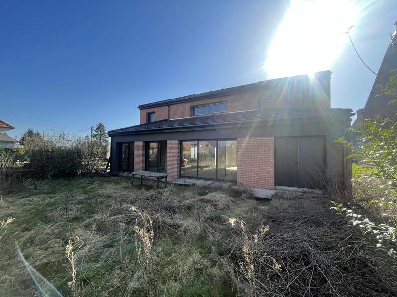 Maison - 168 m² - 5 pièces