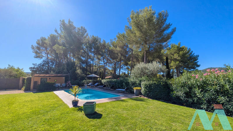 Maison - 160 m² - 5 pièces