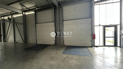 Local d'activités - 1 100 m²