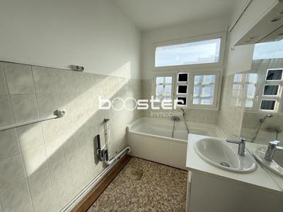 Appartement ancien - 98 m² - 4 pièces