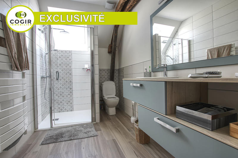 Maison - 215 m² - 8 pièces