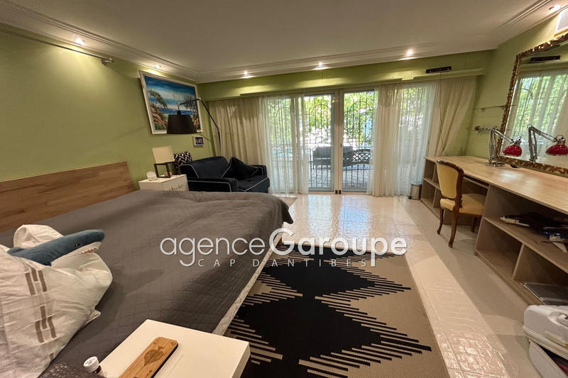 Villa - 247 m² - 7 pièces