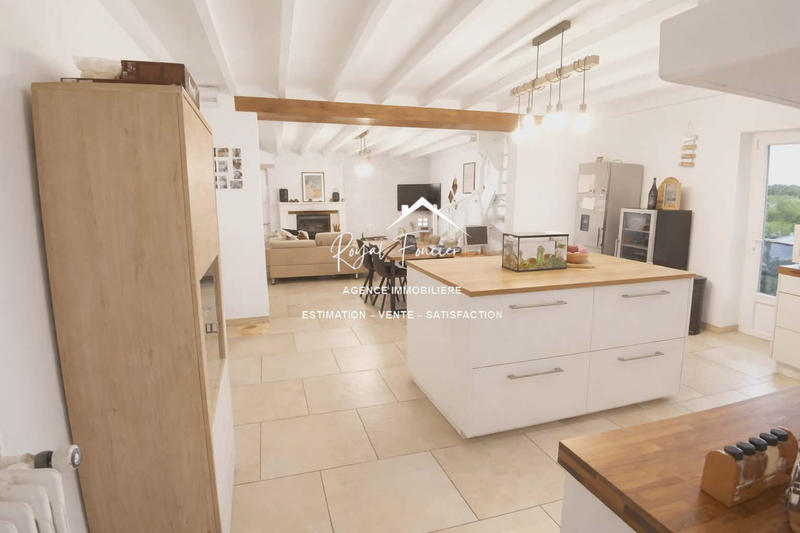 Maison ancienne - 140 m² - 5 pièces