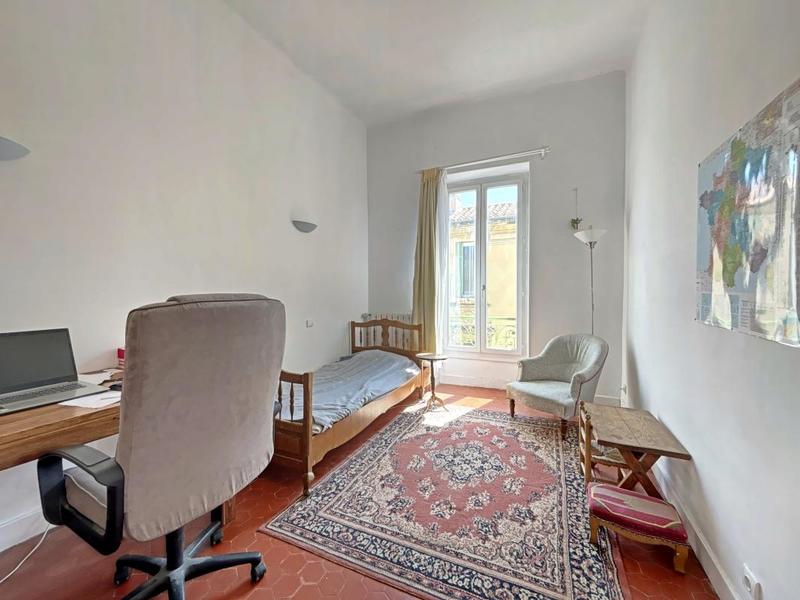Maison - 250 m² - 8 pièces