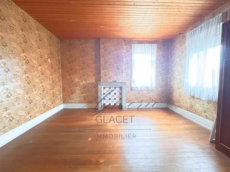 Maison - 234 m² - 7 pièces