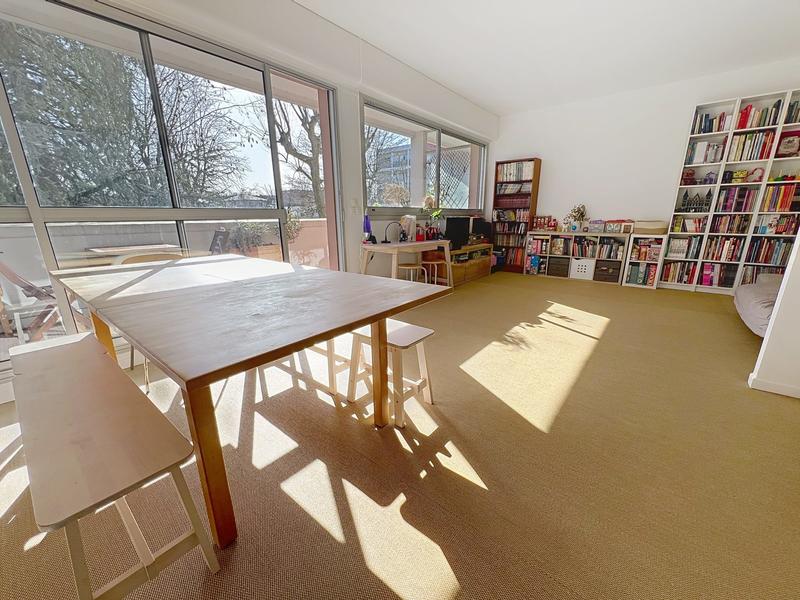 Appartement - 90 m² - 4 pièces