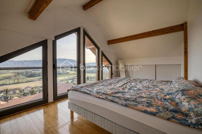 Maison - 212 m² - 6 pièces