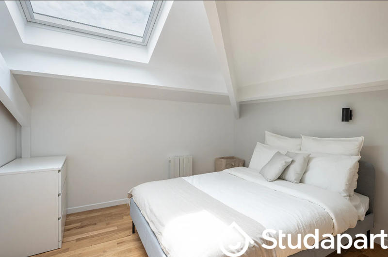 Chambre - 13 m² - 1 pièce