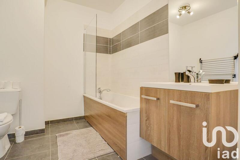 Appartement - 80 m² - 4 pièces