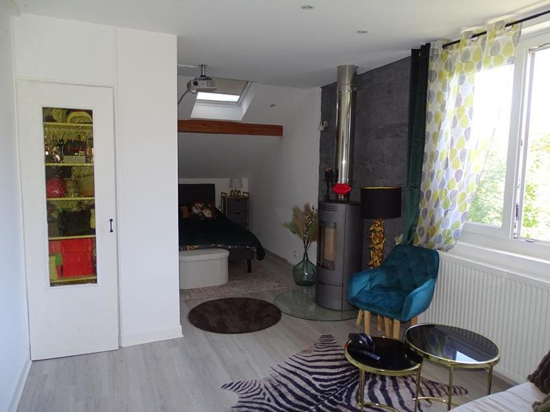 Maison - 181 m² - 7 pièces