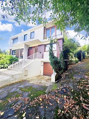 Maison d'architecte - 94 m² - 4 pièces